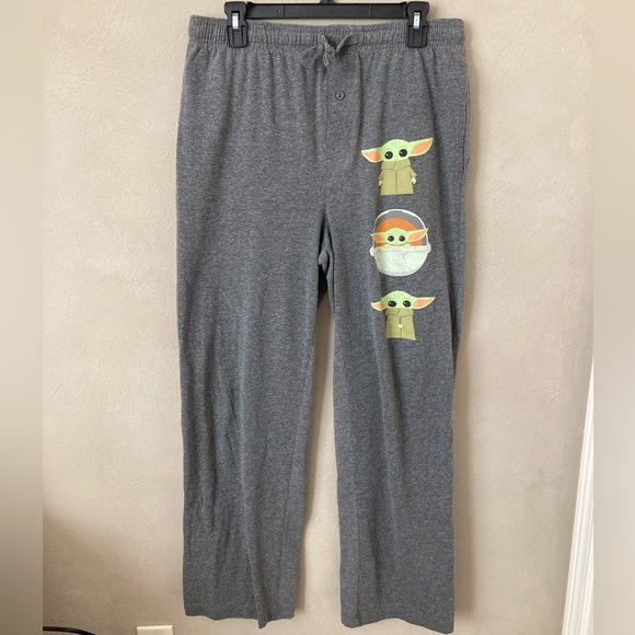 Star Wars - The Mandalorian - The Child “Baby Yoda” Grogu - 2 piece Lounge Set - Picture 4 of 7